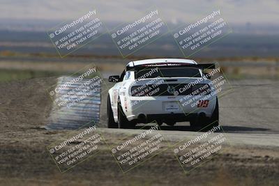 media/Oct-26-2025-CalClub SCCA (Sun) [[8ce1e69566]]/Group 4/Grapevine/